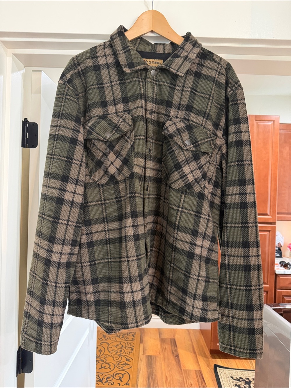 Men's Olive and Tan Plaid Button-Front Casual Shirt Jacket
